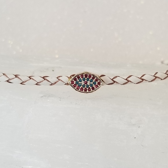 White braided round leather charm choker necklace. - Picture 5 of 6